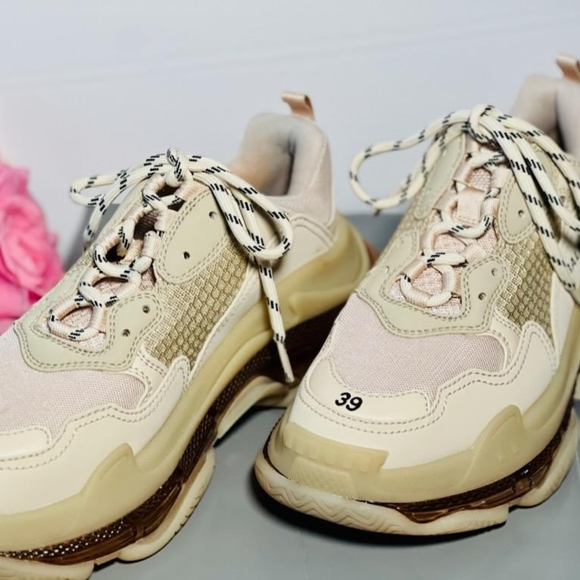 BALENCIAGA TRIPLE S SNEAKER size 39 - Picture 1 of 5